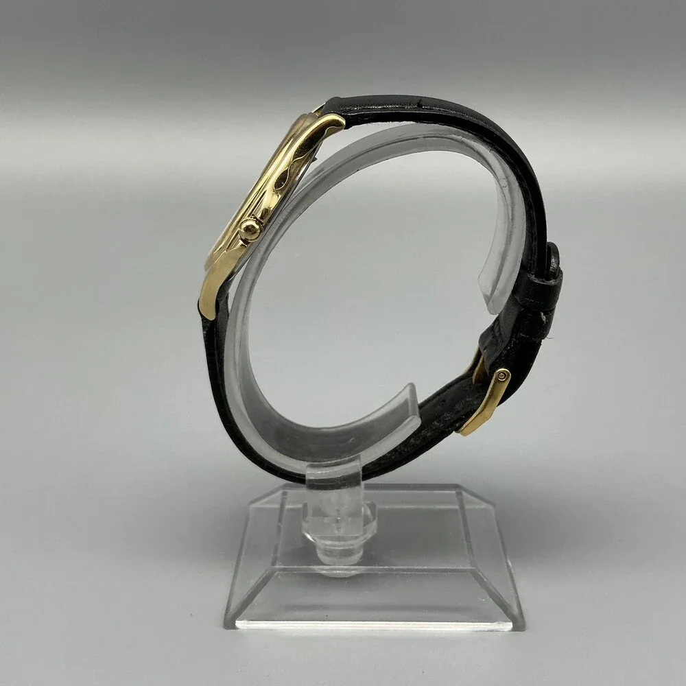 Movado Museum Womens Watch 31mm Black Dial Gold Tone 87-E41-0863 New Battery